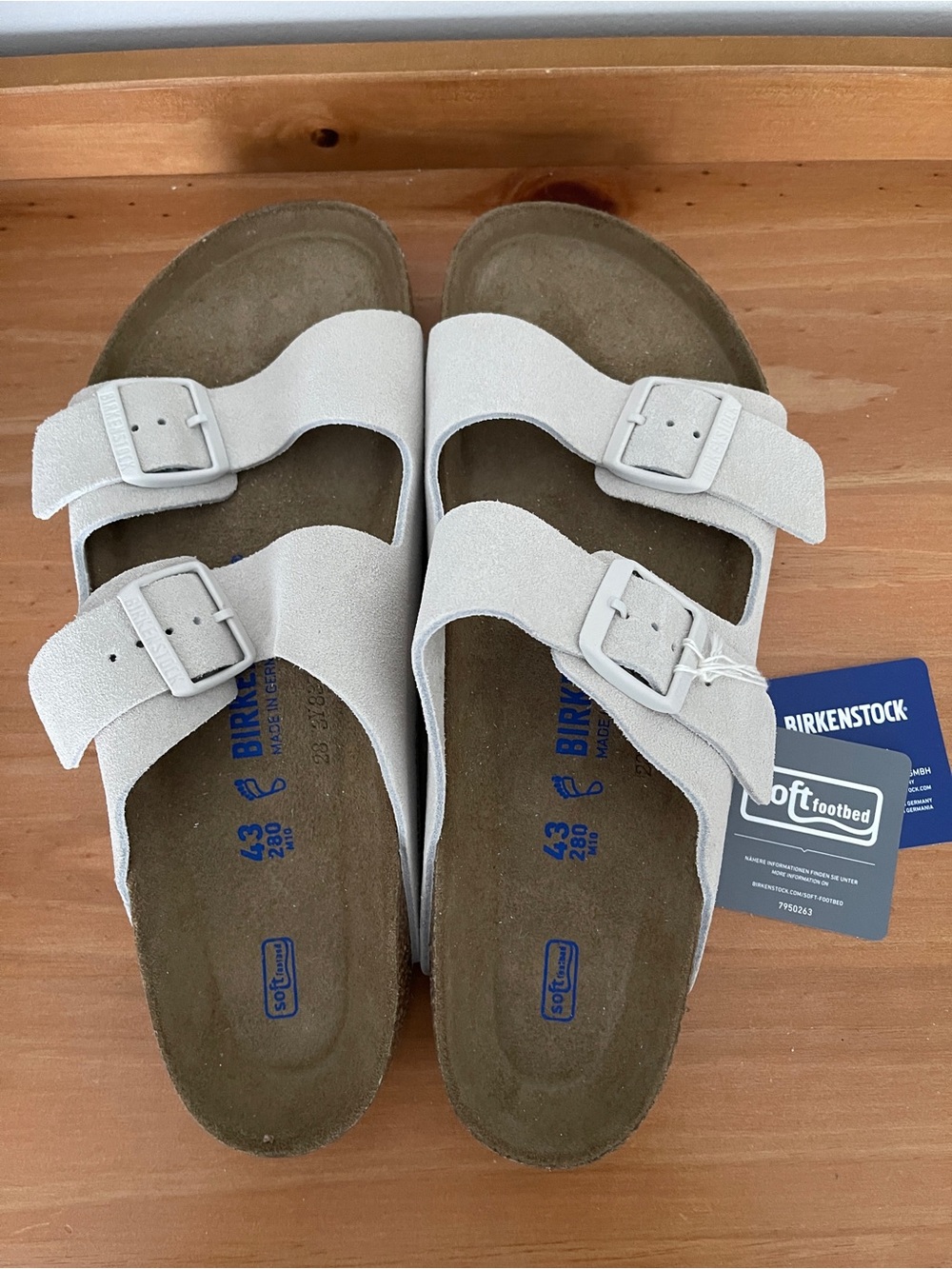 NIB BIRKENSTOCK ARIZONA SANDALS - Regular Fit